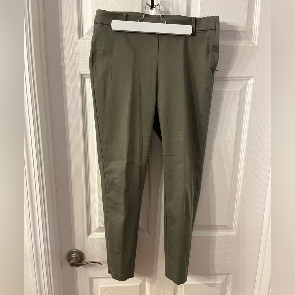 H&M Olive Green Form Fitting Slacks